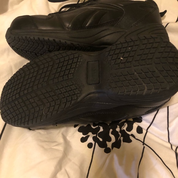 Reebok’s FREE -with bundle purchase of 3+ or $39+(✅ ) - Picture 2 of 2